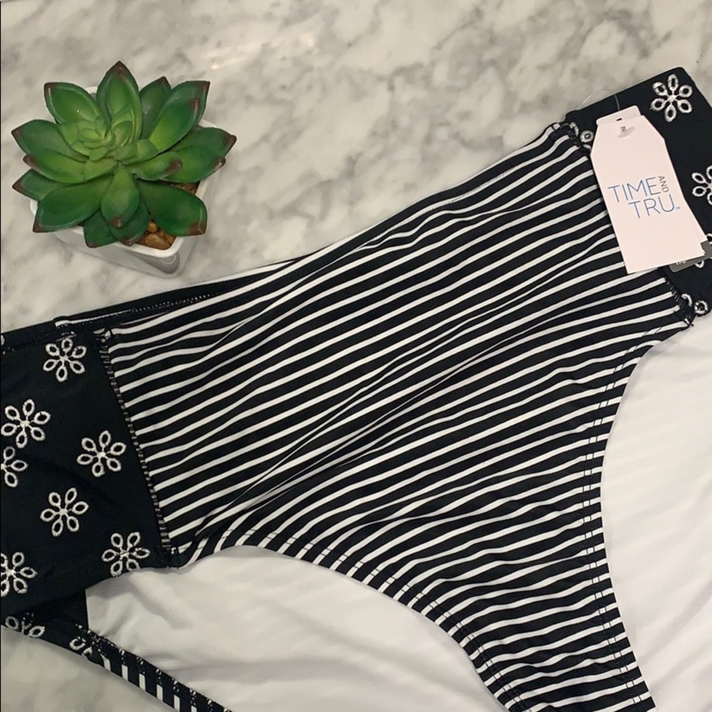 High waisted swim bottoms
